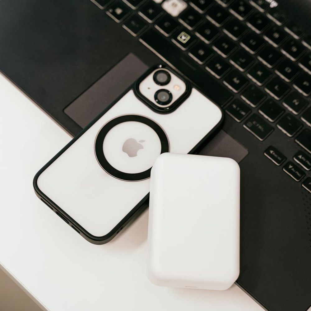 Silicone Magnetic iPhone Case Black