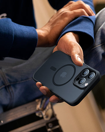 Venucases Silicone Magnetic Case for iPhone  Magsafe Case Silicone Phone Case for iphone,Black - Venucases